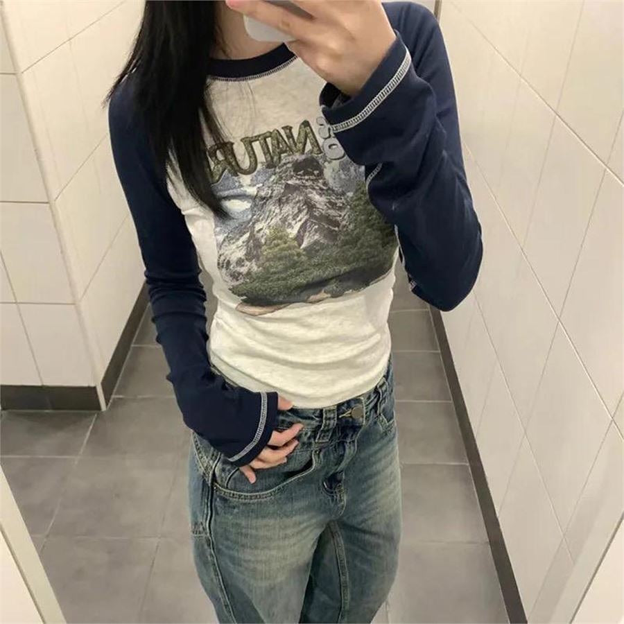 90s Graphic Long Sleeve Tee