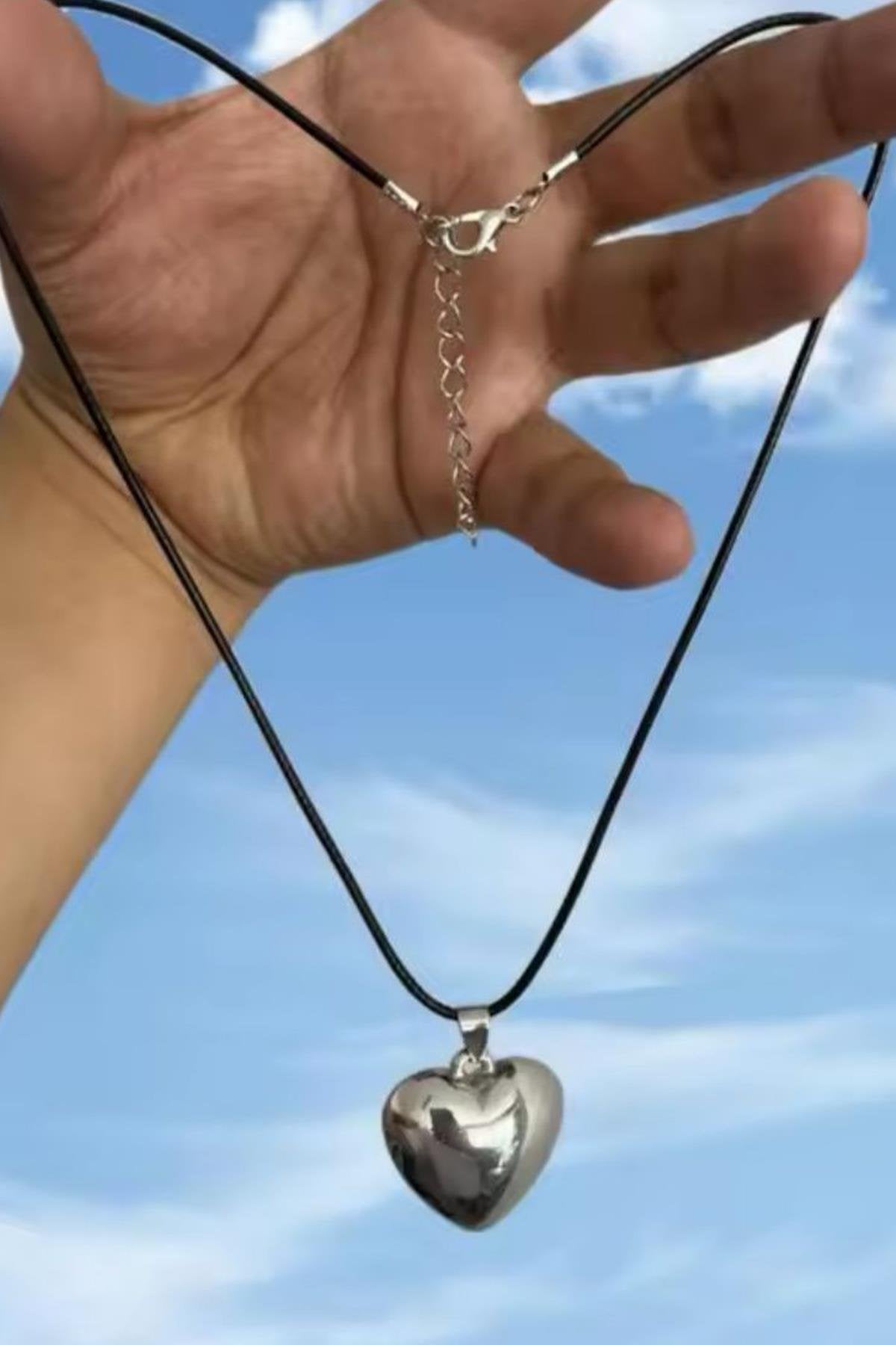 Silver Basic Heart Necklace