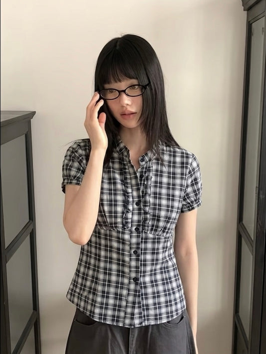 The 90s Ruffle Blouse