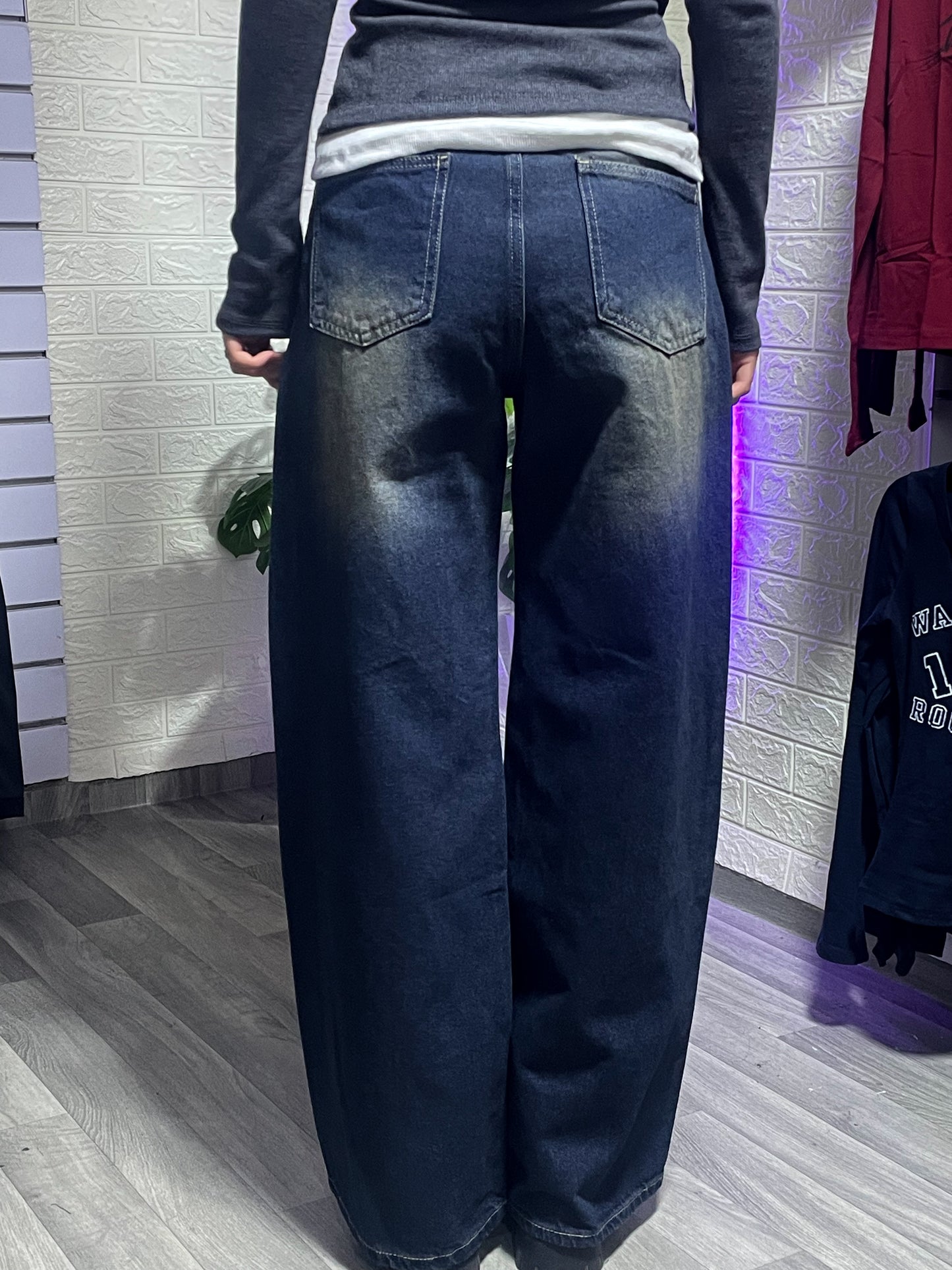 Loose Fit - Dirty Wash