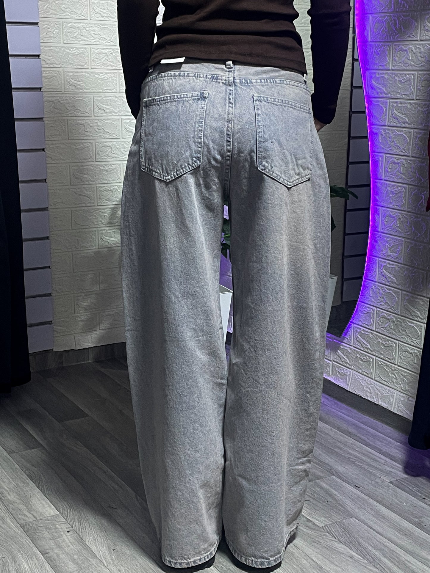 Loose Fit - Stone Fade